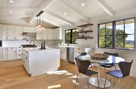 Designs Of How Vaulted Ceilings Top Off