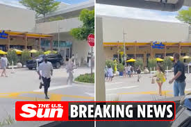 (michael laughlin/sun sentinel) cynthia parlin of savannah, ga., said she heard four blasts of. Fight At Aventura Mall In Florida Leaves At Least 3 Injured And Spark Active Shooter Fears As Customers Hide In Stores
