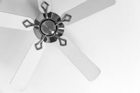 ceiling fan turn in summer