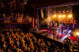 book now queenz the show with