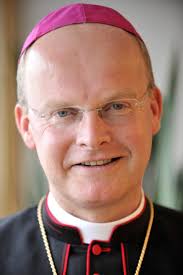 Bischof Franz-Josef Overbeck über das Internet: Kommunikation hat mit  Communio zu tun - Digitales Denken - FAZ