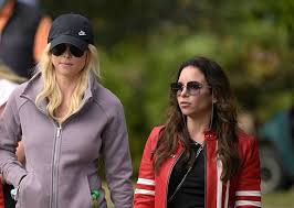 Tiger woods has a new girlfriend! Golf Tiger Woods Girlfriend Erica Herman Ex Wife Elin Nordegren Get Together At Golf Tournament Nz Herald