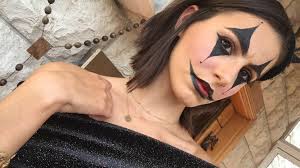 clown halloween makeup look