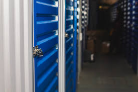 storage unit laws in the uk us and