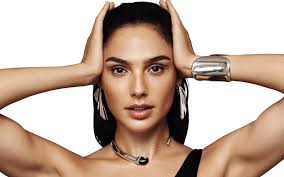 She then served two years within the israel defense forces as a fitness/combat readiness instructor, after which she began studying law and diplomacy at idc herzliya college while increase her modeling and acting careers. Gal Gadot Age Height Weight Size Dob Husband Biography News Resolution