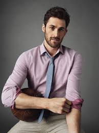 The cleveland cavaliers player showed off his modeling talents in a new ad campaign for banana republic alongside his sports illustrated model girlfriend kate bock. Kevin Love On Twitter Summer Vacation In My Brmens Shirt Yourlifestyled Brxkevinlove Https T Co Qht4oegkfy Bananarepublic