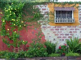 Italian Garden With Bricks