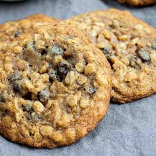 chewy oatmeal raisin cookies home