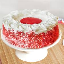 Mê hoặc lòng người không chỉ bằng vẻ ngoài hấp dẫn với phần cốt bánh đỏ rực rỡ xen kẽ giữa những lớp kem trắng muốt mịn màng, red velvet cake còn là sự hòa quyện hoàn hảo của vị cacao đậm đà với kem tươi béo ngậy, cùng. Order Red Velvet Cake Online Price Rs 849 Floweraura