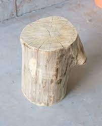 Make A Tree Stump Side Table Simply