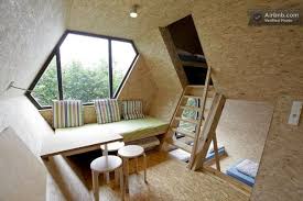 Stories about interior architecture and design including contemporary and modern homes, apartments, hotels, bars, restaurants, offices and stores. Wunderschones Design Baumhaus In Hohenkirchen Ot Beckerwitz House Interior Pod House Home