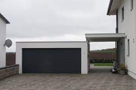 Locate a wide variety of carport ideas and answers to encourage your remodel. Fertigcarport In Kombination Mit Garage Ott Garagen