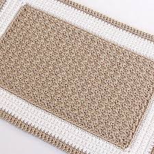 beige and white crochet rug pattern by