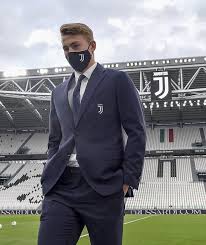 This is the shirt number history of matthijs de ligt from juventus turin. Pin Su Mdl