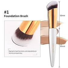 docolor foundation brush and concealer