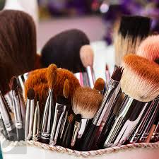 fungsi 6 alat makeup yang wajib