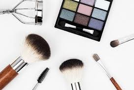 correct way to clean makeup brush for