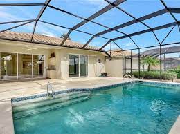 homes in naples fl with pool