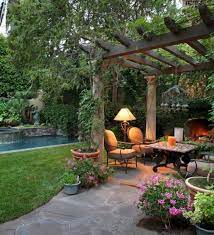 Cozy Small Backyard Seating Area Ideas