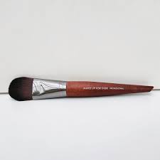 make up for ever large foundation brush