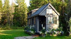 Tiny Houses Perfect For Your Mother In