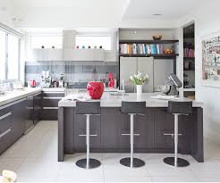 pros and cons of a custom made kitchen