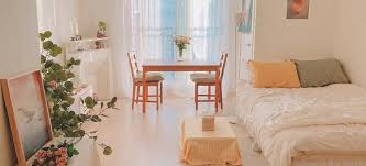 Dekorasi yang digunakan pun berupa karpet berwarna cokelat yang berwarna sama dengan lantai. Inspirasi Interior Rumah Minimalis Ala Korea Yang Menggunakan Lantai Vinyl Alvera
