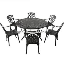 6 seats round garden dining table