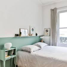 Une alcove en peinture pour une tete de lit. Deco Chambre Blanche Idees Pour La Rechauffer Deco Chambre Blanche Deco Chambre Vert Tete De Lit Vert