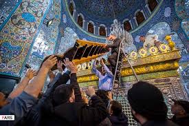 Join facebook to connect with jendeh tehran and others you may know. New Crown For Shrine Of Jendeh Zaynab Was Placed In Damascus Paid By Iran With Attendance Of Khamenei S Representative Meanwhile Government Using Lack Of Findings As An Excuse For Responding So Poorly