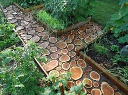 Diy Garden Paths Of Wood Slabs