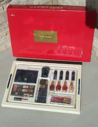 estee lauder vine makeup gift set