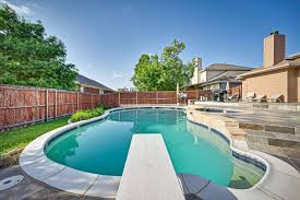 arlington texas with diving pool