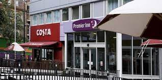 Premier inn london euston also offers spacious and beautiful family rooms for up to 2 adults and two kids. Premier Inn London Euston 99 2 0 1 London Hotel Deals Reviews Kayak