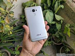 In geekbench 3, the asus zenfone 3 max scored last where it practically tied with the similarly specced zenfone 3 laser. Asus Zenfone 3 Max Zc553kl Review Android Authority