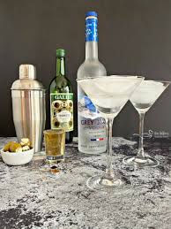 my favorite dirty vodka martini recipe