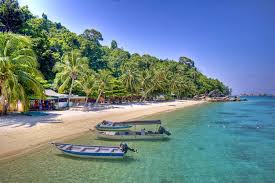 Largely rural and comparatively poor, the east's prime attractions are some of malaysia's most unspoiled islands, featuring great beaches and excellent scuba diving. Malaysia S East Coast Resorts Travel Unpacked