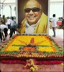Mahesh ?? on Twitter: "If you offer milk to God will your God come &  drink the milk - karunanidhi Now DMK party men are offering fruits to  karunanidhi's samadhi : will