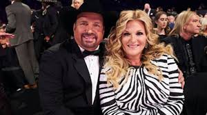 Garth brooks' father, troyal raymond brooks, was a former u.s. Garth Brooks And Trisha Yearwood Usually Only Argue About One Thing In Their Marriage