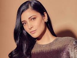 Check out the list of all shruti haasan movies along with photos, videos, biography shruti haasan is an indian model, actor and singer who works predominantly in telugu, tamil and. Shruti Haasan To Play The Role Of A Mother In The South Flick Krack Filmfare Com