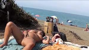 LLEEMEE (10) - Beach masturbation - Lleemee is fingering on a nudist beach  - XNXX.COM
