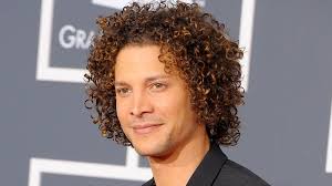 The 43-year old son of father Eldrin Bell and mother Kathy Pepino Guarini Justin Guarini in 2022 photo. Justin Guarini earned a  million dollar salary - leaving the net worth at  million in 2022