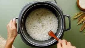How do I measure rice for a rice cooker?