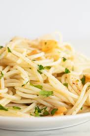 pasta aglio e olio simple vegan