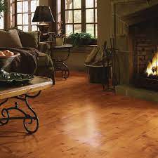 laminate floors get the look of wood