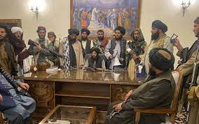 Буквально за день движение «талибан» смогло занять столицу афганистана и получить власть над всей страной. Cqabdmgsrggnsm