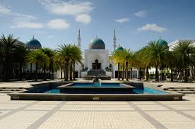 I eager to write about him because he just an ordinary person that doing extraordinary things. Al Bukhary Mosque In Kedah Stock Photo Image Of Hotel 40145034