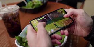 The official mobile release from epic games. Fortnite For Ios Devices Is Out Now Android Coming Soon Business Insider