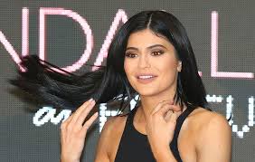 kylie jenner says daughter is obsessed