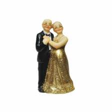 Die »goldene hochzeit« ist der 50. Betonfeeling Willkommen In Meiner Welt Der Farben In 2020 Hochzeit Abschlussball Kleider Kleider